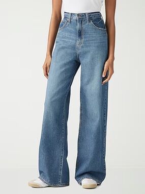 Levi’s Cinch Baggy Jeans High Rise Light Wash Size 27 Inseam 31”